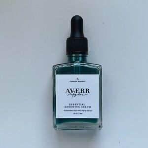 NWT Averr Aglow Essential Renewing Serum